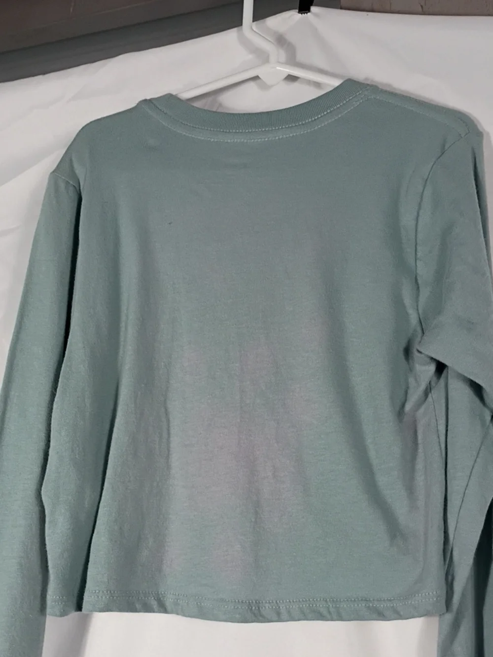 NWT O'Neill Girls Seafoam Long-Sleeve Crop Butterfly Graphic Top Size Small